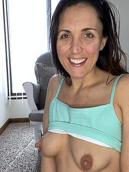 broad in the beam nipple moms gallery