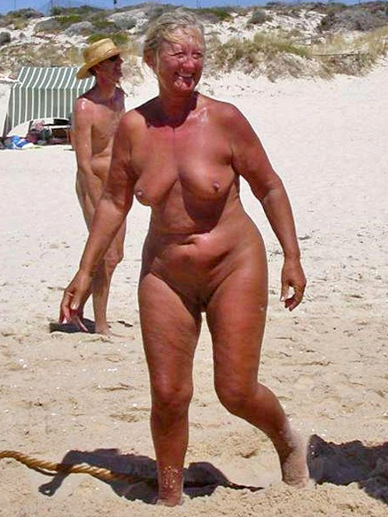 Sexy Mature On Beach Free Porn HomemadeMomPorncom